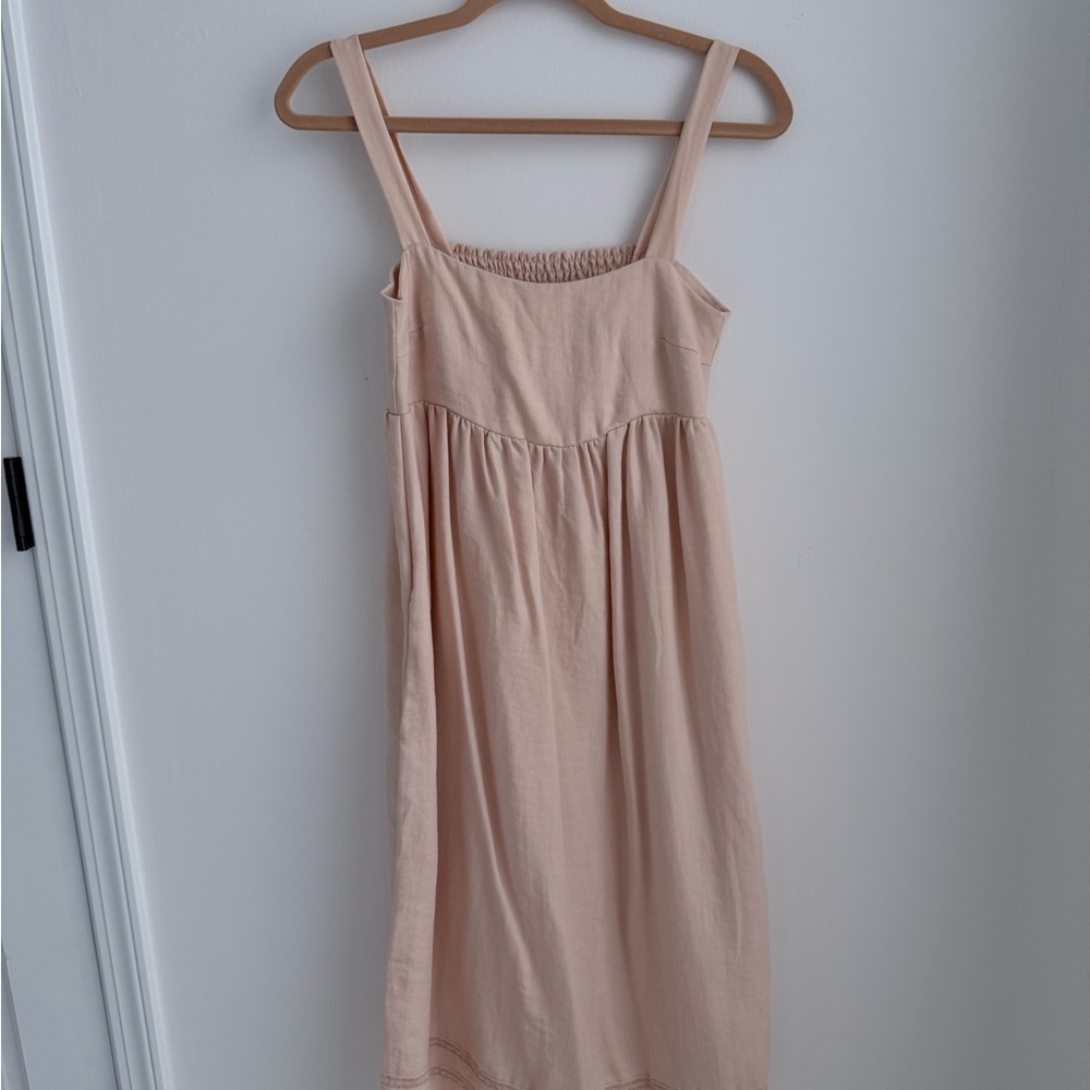 Elegant Blush Sleeveless Dress